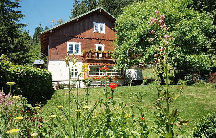 Myslivna Hotel Cerny Dul Exterior photo